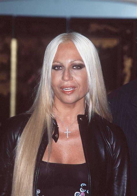 donatella versace pentita|donatella versace avant chirurgie.